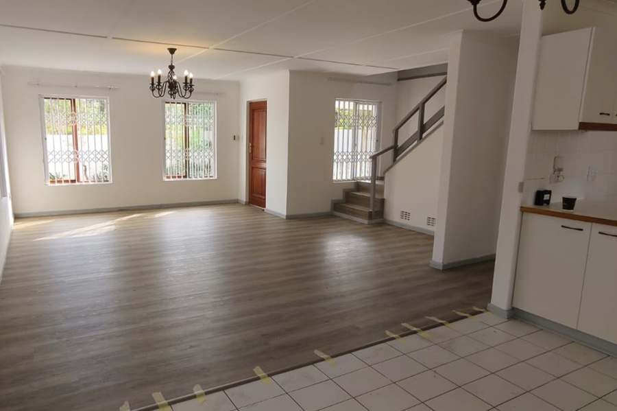 To Let 4 Bedroom Property for Rent in Heather Park Western Cape